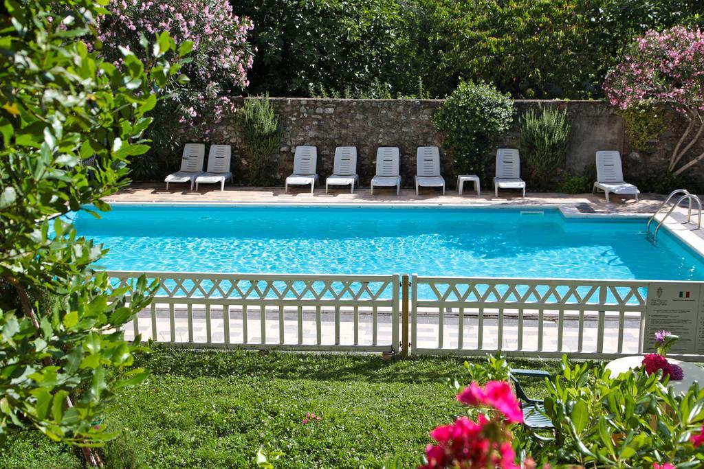 Hotel San Filis San Felice del Benaco Exterior foto