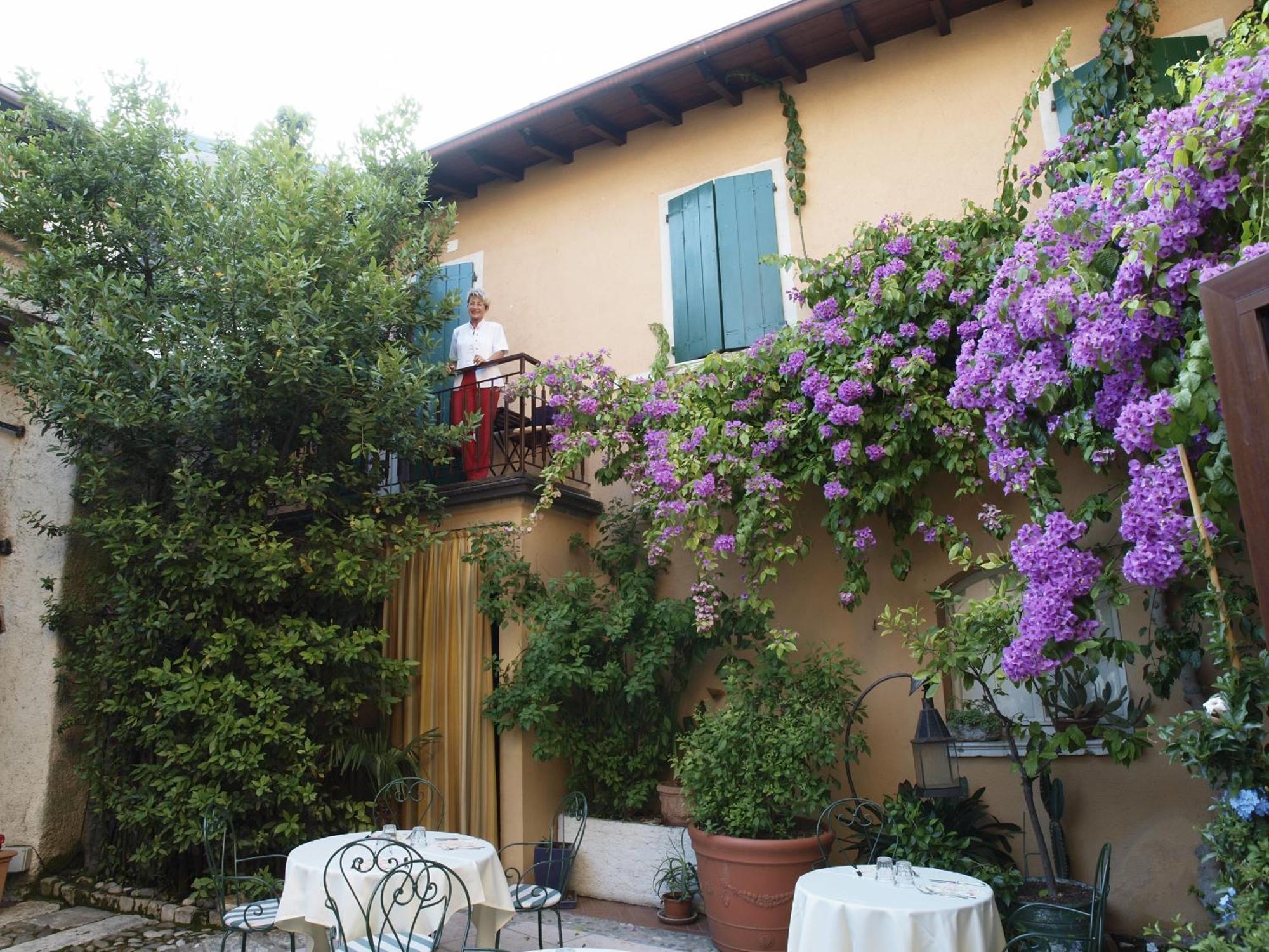 Hotel San Filis San Felice del Benaco Exterior foto
